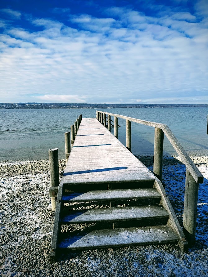 Ammersee im Winter — Steg mit Raureif